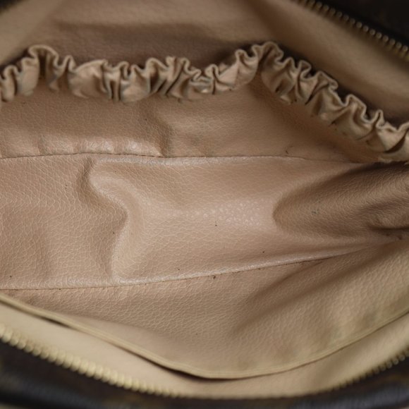 Louis Vuitton Cosmetic Pouch Toilette 23 - Picture 10 of 10